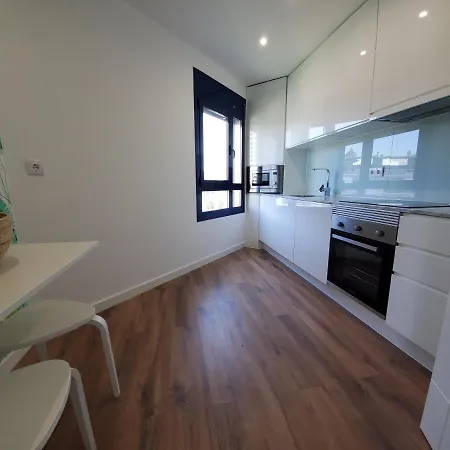 Luxury With Parking And Near Metro Apartment *