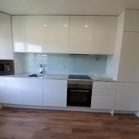 Luxury With Parking And Near Metro Apartment *