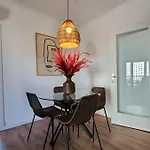 Luxury With Parking And Near Metro Appartement