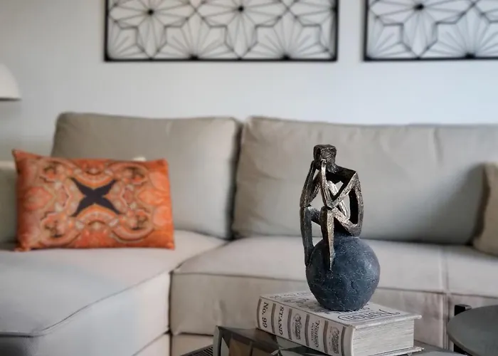 Luxury With Parking And Near Metro