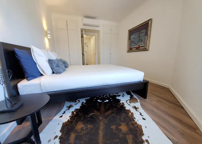 Lägenhet Luxury With Parking And Near Metro Lisboa