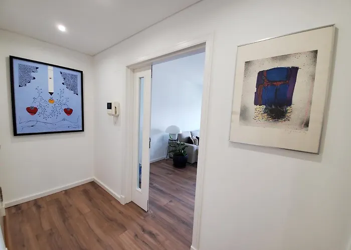 Luxury With Parking And Near Metro Lejlighed