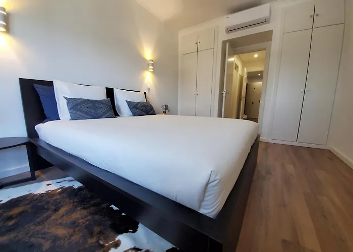Luxury With Parking And Near Metro Lejlighed Lisboa